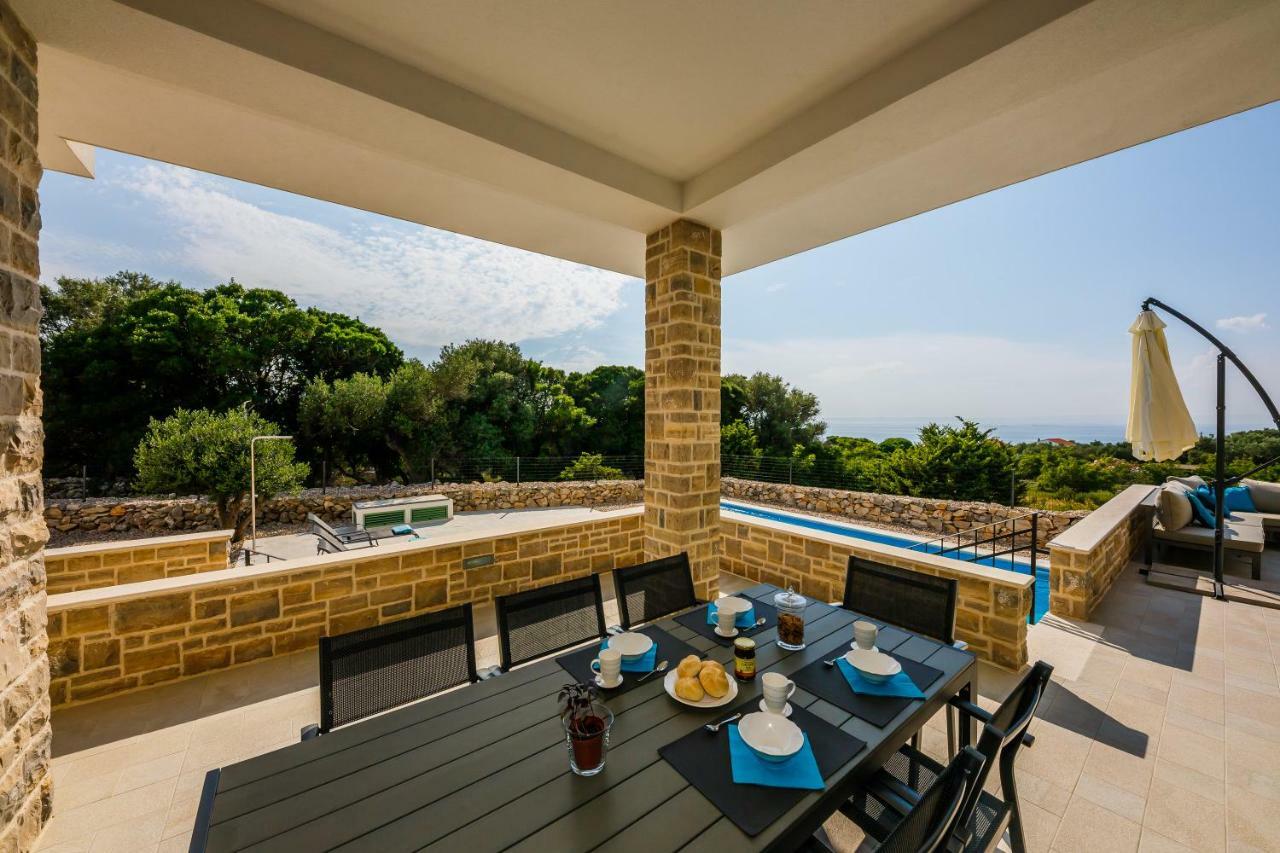 Villa Bramasole Lun Новалья Экстерьер фото